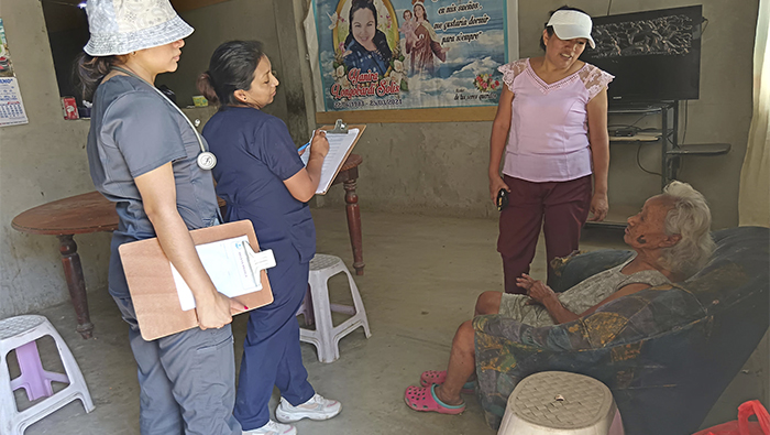 Municipio continúa con atenciones medicas domiciliarias