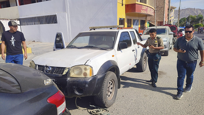 Municipio envía a reparar camioneta de la comisaria PNP San Jacinto