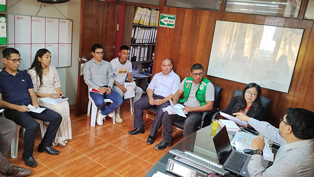 Reunión de soporte técnico para la implementación del SCI en la Municipalidad de Aucallama.