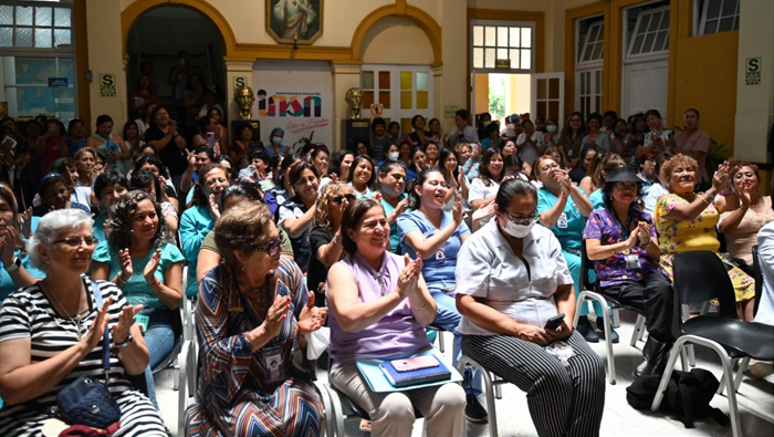 Emotiva Ceremonia en el INSN para Conmemorar el Día Internacional de la Mujer