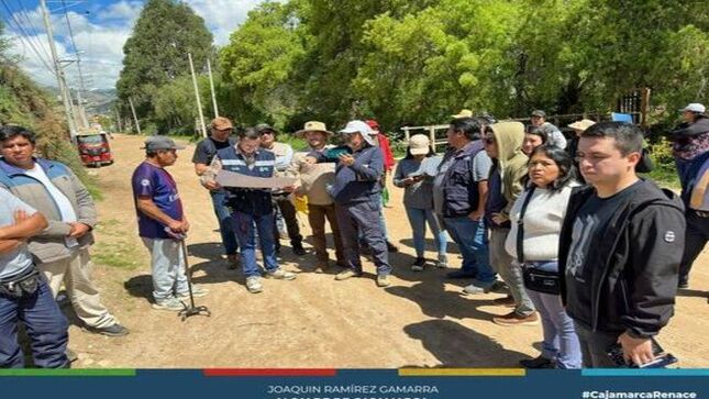 📌La Municipalidad Provincial de Cajamarca, ha formulado y consensuado el proyecto que mejorará la transitabilidad y la calidad de vida de todos los vecinos de esta zona denominada como "camino del inca" que abarca desde el puente amarillo hasta la zona que conecta con el complejo Qhapaq Ñan. 
✅Es importante mencionar que venimos trabajando arduamente para lograr este proyecto, debido a que ha sido postergado y observado en muchas oportunidad. Es por ello que personal del Ministerio de Cultura ha llegado a nuestra ciudad para conocer la realidad de todos los vecinos y la importancia de ejecutar este proyecto contando con un expediente aprobado con resolución. 
