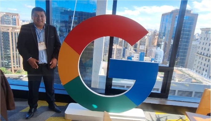 Foto Alcalde Javier Pazo participa del evento de Google para la educación.