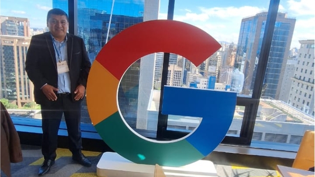 Foto Alcalde Javier Pazo participa del evento de Google para la educación.