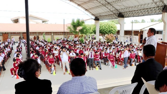 GORE entregará mobiliario escolar a 272 colegios del Alto Piura