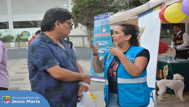 Se realizó la Feria Informativa sobre la Prevención de la Trata de Personas en la Plazuela del Conjunto Residencial San Felipe. En esta actividad se brindó a los vecinos información sobre este terrible delito así como los pasos a seguir para realizar una denuncia.