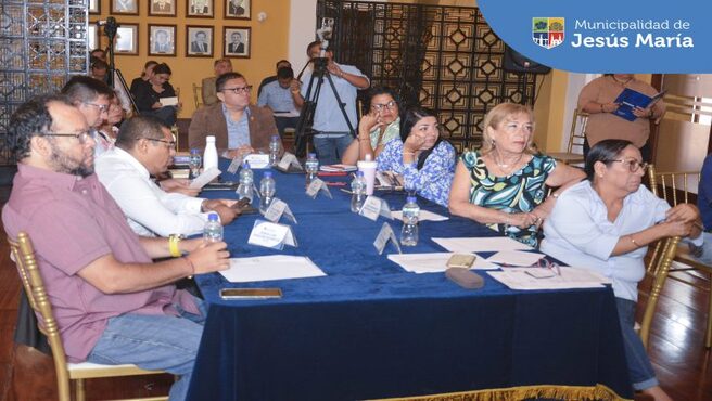 Con la transparencia que nos caracteriza, transmitimos las sesiones del Concejo Municipal en vivo. Nuestro alcalde Jesús Gálvez Olivares, en coordinación con los regidores realizan acuerdos para el bienestar de todos los jesusmarianos. 🙌🏼
➡️ Conoce el detalle de nuestras Sesiones:
Concejo Municipal N°3: https://bit.ly/48omFw1
Concejo Municipal Nº4: https://bit.ly/49MO5wI