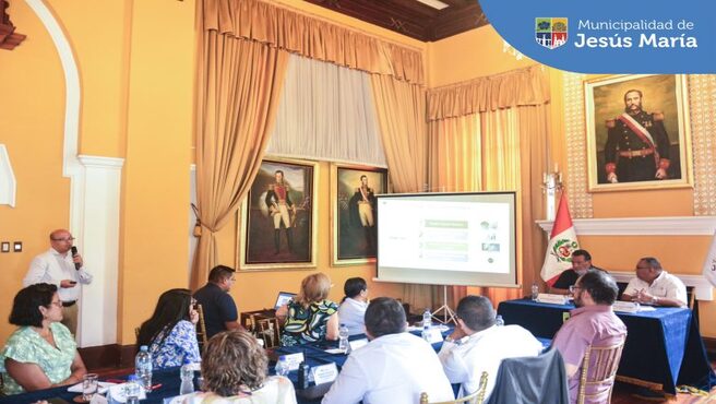 Con la transparencia que nos caracteriza, transmitimos las sesiones del Concejo Municipal en vivo. Nuestro alcalde Jesús Gálvez Olivares, en coordinación con los regidores realizan acuerdos para el bienestar de todos los jesusmarianos. 🙌🏼
➡️ Conoce el detalle de nuestras Sesiones:
Concejo Municipal N°3: https://bit.ly/48omFw1
Concejo Municipal Nº4: https://bit.ly/49MO5wI