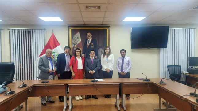 MINISTRO DE SALUD SE REÚNE CON DIRECTOR REGIONAL PARA SEGUIR TRABAJANDO EN BENEFICIO DE LA POBLACIÓN ANCASHINA