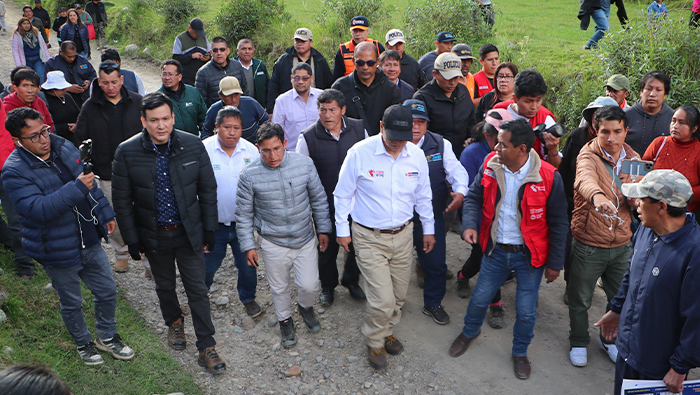 Ministro de trabajo evalúa daños en Molinos