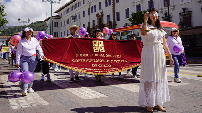Corte de Cusco participó en la II Caminata por la Igualdad de Género "Kuska Purisun" y Feria Informativa
