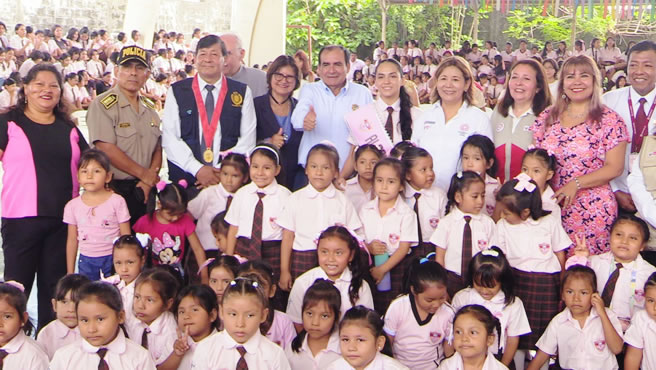 En ceremonia protocolar la Ministra de la Mujer y Poblaciones Vulnerables efectuó lanzamiento y apertura del Año Escolar 2024