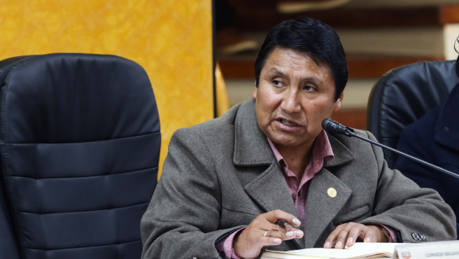 Informe de actividades de Gobernador Regional al pleno del Consejo Regional de Cusco.
