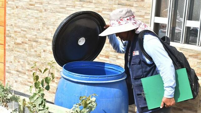 Lucha contra el dengue: Minsa inspeccionó más de 8000 viviendas en Pucusana para eliminar criaderos del zancudo