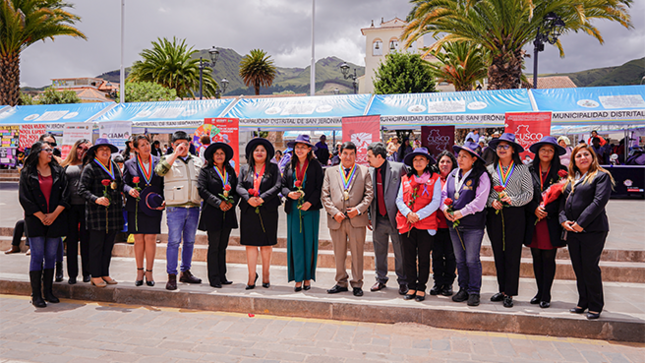 Corte Superior de Justicia Cusco participó en la "Feria Interinstitucional de Sensibiización por el Dia Internacional de la Mujer" 