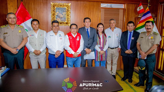 Se realizó reunión multisectorial por el problema de residuos sólidos, con presencia del ministro de salud, gobernador regional y alcalde de Abancay.