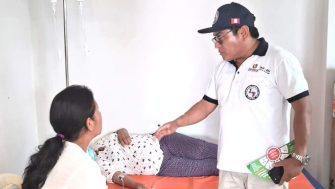 Titular de la RIS Chilca Mala y Diresa Lima supervisan triaje diferenciado implementado en el Centro de Salud de Chilca.