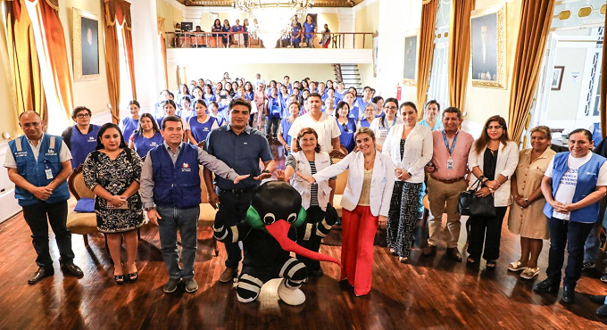 EsSalud La Libertad formó equipo de jóvenes que brindarán información preventiva contra el dengue
