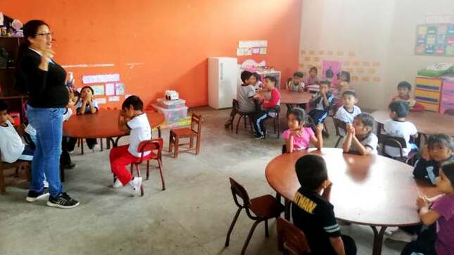 60 colegios de la región Piura recibirán mobiliario escolar por parte del GORE