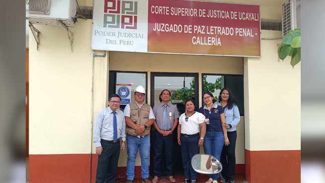 Un paso importante hacia la prevención: Evaluadores realizan estudio de riesgos en la corte