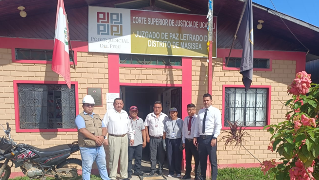 Un paso importante hacia la prevención: Evaluadores realizan estudio de riesgos en la corte