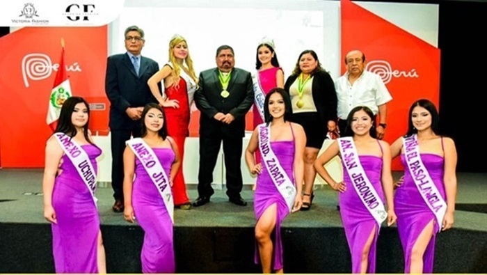Queremos agradecer a Victoria Fashion y Georgina Fashion por vestir a nuestras candidatas en la πππ π
ππ¬ππ’π―ππ₯ ππ π₯π ππ―π, ππ’π§π¨ π² πππ§π¨πππ£π ππππ.