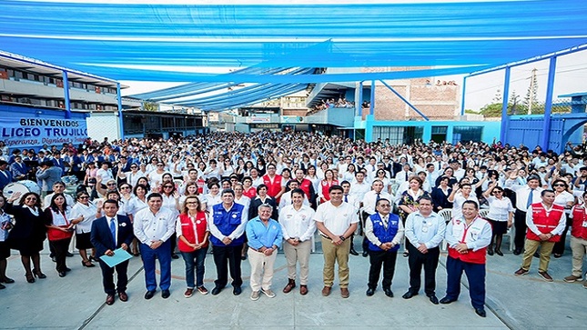 Más de 430 mil estudiantes retornaron a sus aulas en la Región La Libertad