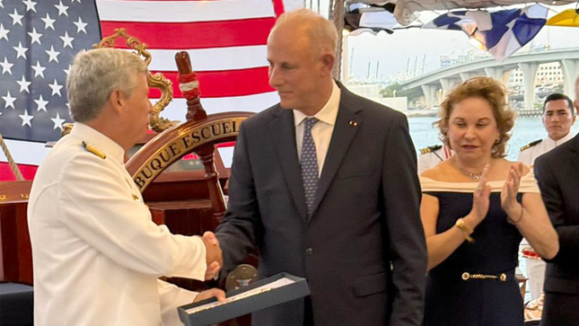 Canciller González-Olaechea en Miami: "El B.A.P. Unión constituye un ejemplo de unidad nacional"