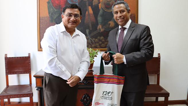 Presidente del TC Francisco Morales se reúne con rector de la Universidad Nacional Agraria de La Molina