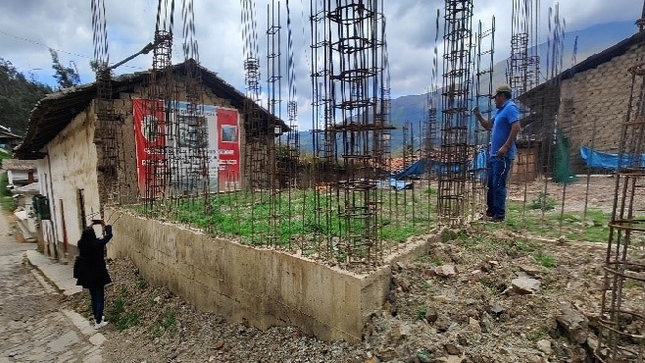 La Contraloría General alertó a la Municipalidad Distrital de Huandoval (Pallasca) que la obra de creación del palacio municipal de la comuna, que se ejecuta por administración directa, se encuentra inconclusa y abandonada.