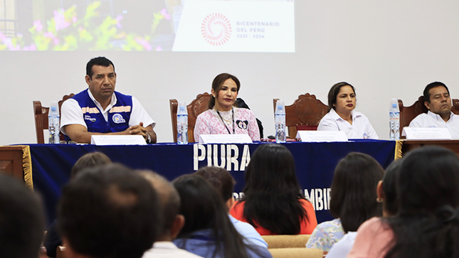 La Dirección Regional de Salud Piura (Diresa) a través de la Dirección de Regulación y Fiscalización Sanitaria brindaron una asistencia técnica a los responsables de Salud Ambiental de la Subregión de Salud Piura – Sechura para el fortalecimiento y manejo de residuos sólidos en los establecimientos de salud, cementerios y crematorios; en el marco de la normativa vigente del cumplimiento de las metas del Plan Operativo Institucional (POI). 