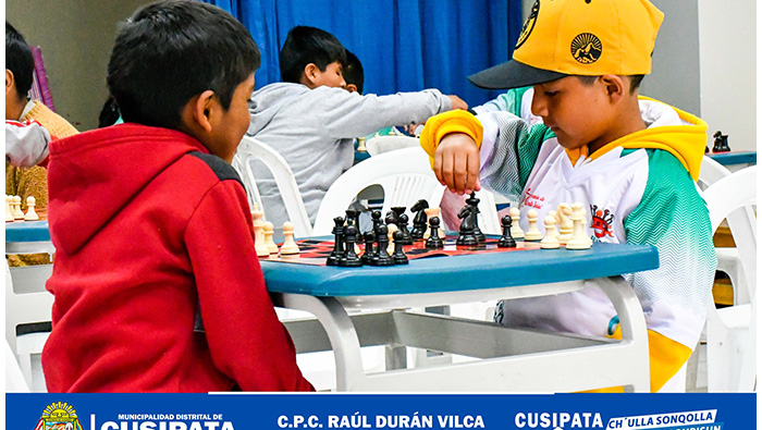 PRIMER TORNEO AMISTOSO DE AJEDREZ