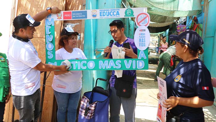 Como parte del plan de acción se realizó una campaña “menos plástico más vida"