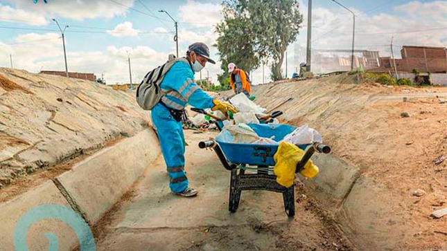 Comuna realiza limpieza de drenaje pluvial para evitar riesgo de inundación