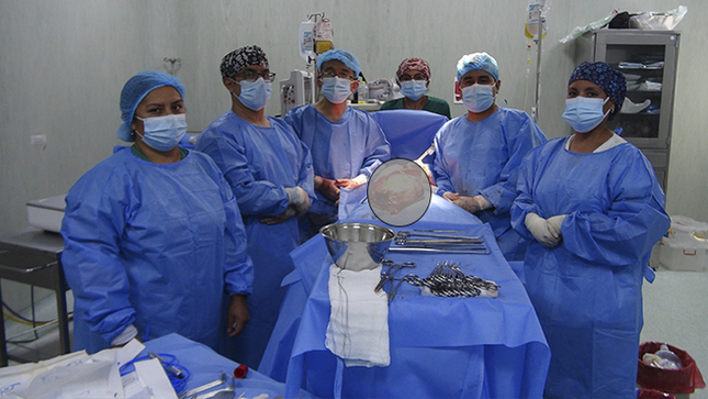 Médicos del Hospital Regional Lambayeque salvan la vida de niño de 5 años con tumor hepático gigante.