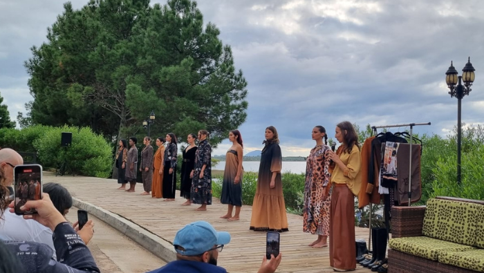 “Mola Fashion Week 2024”: Embajada del Perú en Uruguay participa en evento de moda que promueve la sostenibilidad