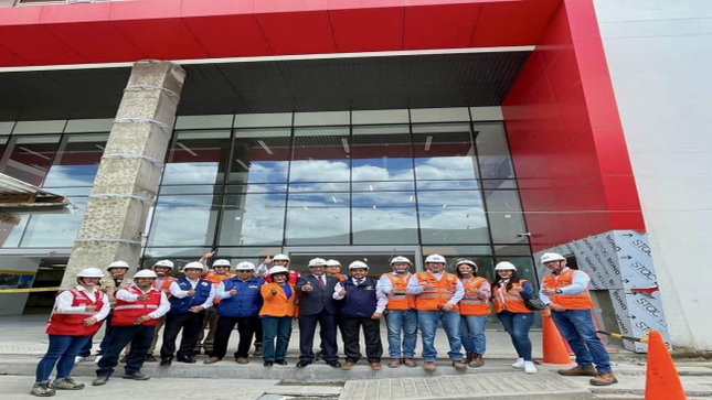 Director Regional De Salud De Áncash Inspecciona Avance De La Construcción Del Nuevo Hospital De Yungay 