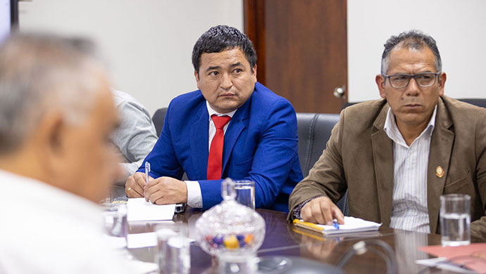 Gobernador Wilfredo Oscorima demanda al MIDAGRI la transferencia de proyecto Represa Iruro