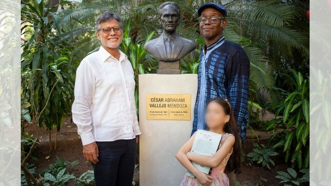 Embajada del Perú en Cuba devela busto del poeta peruano César Vallejo en La Habana