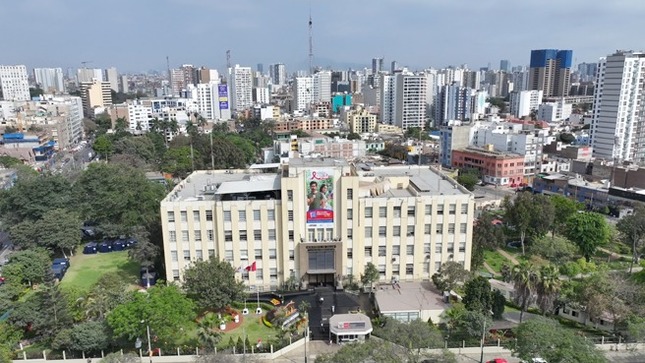 Minsa y Farmacopea de Estados Unidos trabajan para mejorar acceso a medicamentos de calidad
