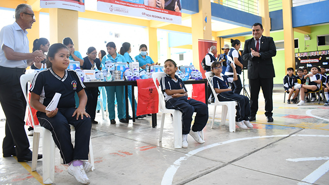 Lambayeque inicia vacunación contra el Virus del Papiloma Humano en población escolar