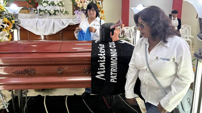 Homenaje Postumo
