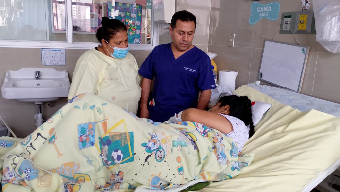 Niña de 11 años operada por especialistas del Servicio de Ginecología Infantojuvenil del INSN