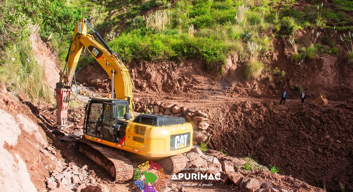 Apertura de vía provisional por el puente Putkumayo