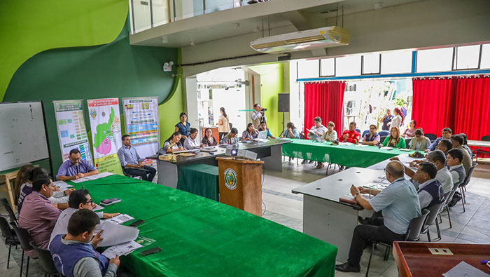 Alcalde de La Convención juramento como presidente del comité provincial de salud