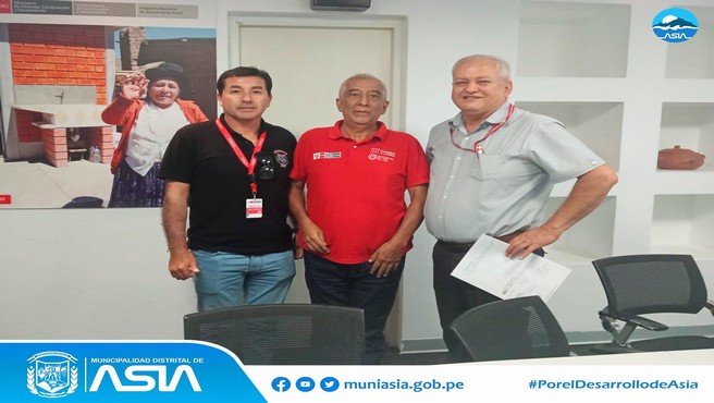 Con el objetivo de mejorar la calidad de vida de los pobladores Asianos; nuestro alcalde Isaias Alcántara Malásquez sostuvo una reunión con representantes del "Programa Nacional de Saneamiento Rural (PNSR)" del Ministerio de Vivienda, Construcción y Saneamiento.
Donde, nuestro alcalde dio a conocer las necesidades más importantes de los anexos 09 de Octubre y Santa Cruz, que no cuentan con el saneamiento; y que es muy importante para el desarrollo de nuestro distrito.
#MunicipalidadDistritalDeAsia
#PorelDesarrollodeAsia
#IsaiasAlcantaraAlcaldedeAsia