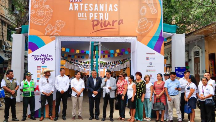 GORE inaugura Feria “Artesanías Peruanas” a desarrollarse hasta el 31 de marzo