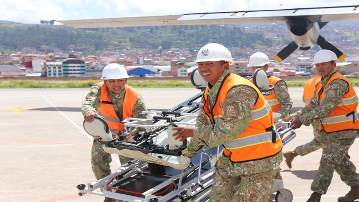 FF. AA. trasladan al Cusco equipos y mobiliario para implementar pabellón de cirugía pediátrica 