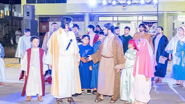 Obra “Jesús de Nazareth” protagonizada por los jóvenes del proyecto teatral “los aguiluchos” de la parroquia San Bartolomé de la ciudad de Huacho.