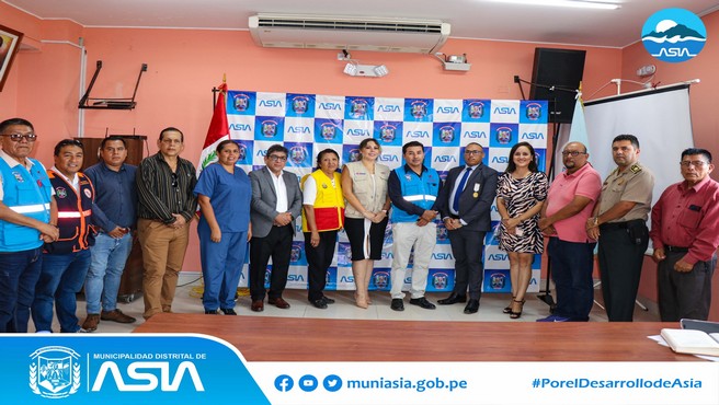 En las instalaciones del salón municipal y con participación de las diferentes autoridades miembros del Comité Distrital de Seguridad Ciudadana (CODISEC), se llevó a cabo la I Consulta Pública de Seguridad Ciudadana, que fue presidido por  el alcalde Isaias Alcántara Malásquez.
En dicho evento, los integrantes dieron a conocer las acciones, estrategias y avances que viene realizando desde sus respectivas competencias para hacer frente a la inseguridad ciudadana de nuestro distrito.
La consulta contó con la participación de distintas autoridades locales, como: la Subprefecta de Asia, Comisario de Asia, representante del Ministerio Público, Jefa de la Microred de Salud Asia Coayllo, representante del programa Aurora del Ministerio de la Mujer, representante de las Instituciones Educativas, representante de las Juntas Vecinales, entre otros.
#MunicipalidadDistritalDeAsia
#PorelDesarrollodeAsia
#IsaiasAlcantaraAlcaldedeAsia