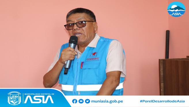 En las instalaciones del salón municipal y con participación de las diferentes autoridades miembros del Comité Distrital de Seguridad Ciudadana (CODISEC), se llevó a cabo la I Consulta Pública de Seguridad Ciudadana, que fue presidido por el alcalde Isaias Alcántara Malásquez.
En dicho evento, los integrantes dieron a conocer las acciones, estrategias y avances que viene realizando desde sus respectivas competencias para hacer frente a la inseguridad ciudadana de nuestro distrito.
La consulta contó con la participación de distintas autoridades locales, como: la Subprefecta de Asia, Comisario de Asia, representante del Ministerio Público, Jefa de la Microred de Salud Asia Coayllo, representante del programa Aurora del Ministerio de la Mujer, representante de las Instituciones Educativas, representante de las Juntas Vecinales, entre otros.
#MunicipalidadDistritalDeAsia
#PorelDesarrollodeAsia
#IsaiasAlcantaraAlcaldedeAsia
